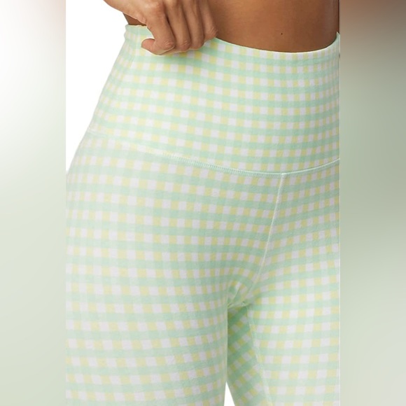 NWT Bandier x Sincerely Jules The Bryn 7" Biker Lifestyle Short Green Gingham - Picture 10 of 14